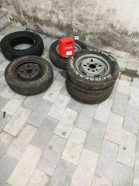 Mehran 12 size Rims Tyres 4