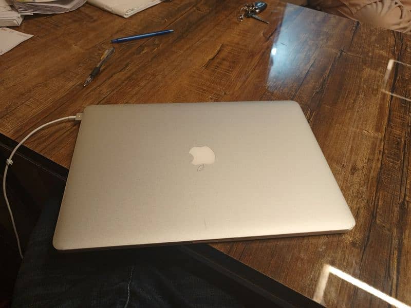 Macbook Pro Retina 15 inch mid 2015 1