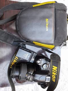 Nikon D-40