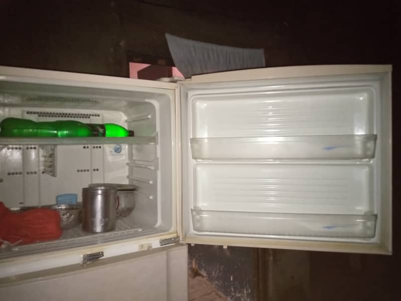 Sale Dalawnce Refrigerator 2