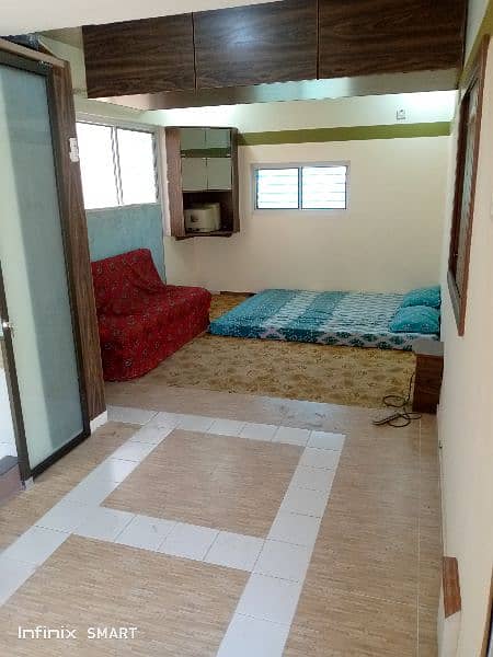 Furnished portion only for couples / bachelor girls 7