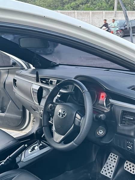 Toyota Corolla Altis Grande 1.8 2016 11
