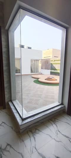 GOOD LOCATION AND "LUXURY HOUSE" FOR SALE IN DHA Phase 4. 0