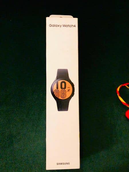 Pin pack Brand New Original Samsung watch 4 with seal intact! 5