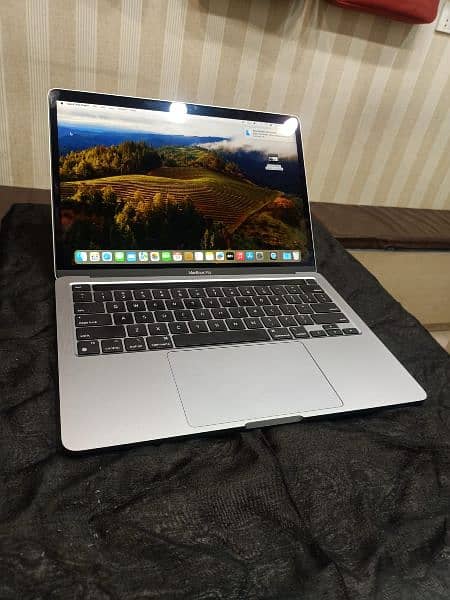 macbook Pro M1 chip 16gb ram 256 10by10condition 4