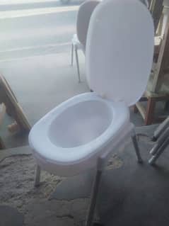 plastic washroom commode 0