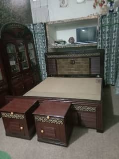 Double Bed king size& Side table