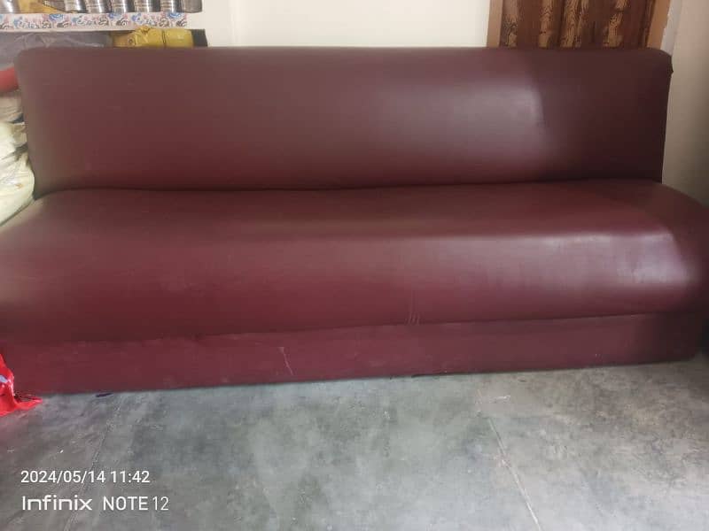 Single Long sofa for sale 2