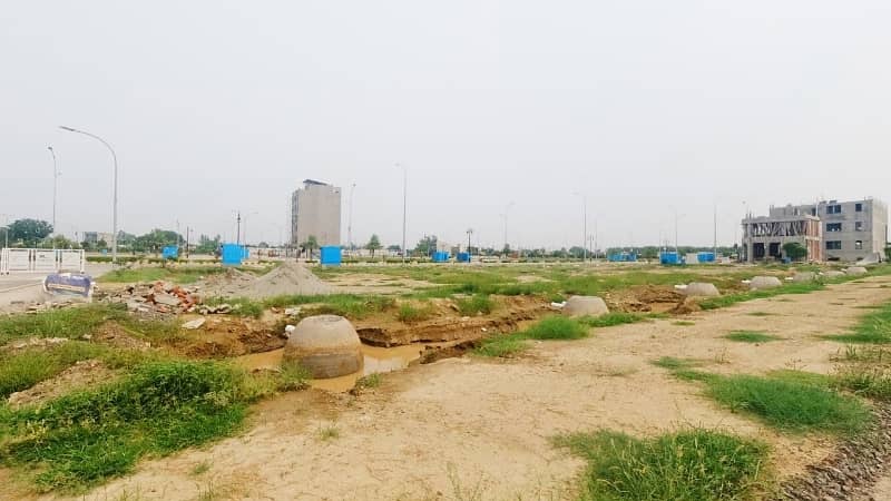10 Marla Plot For Sale - New Deal In Etihad Town Phase 1 2