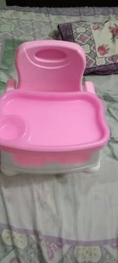 baby eating chair