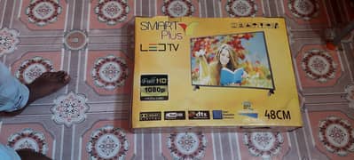 Smart plus LED TV 48cm