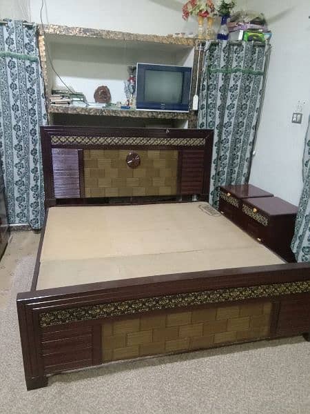Double Bed king size& Side table 1