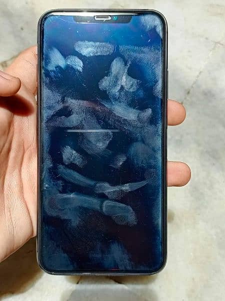 I phone 11 pro max contact number 03204742065 1