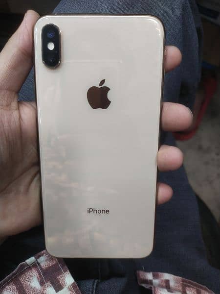 iPhone Xsmax condition 10by9 all ok Hain  battery halt 80 4