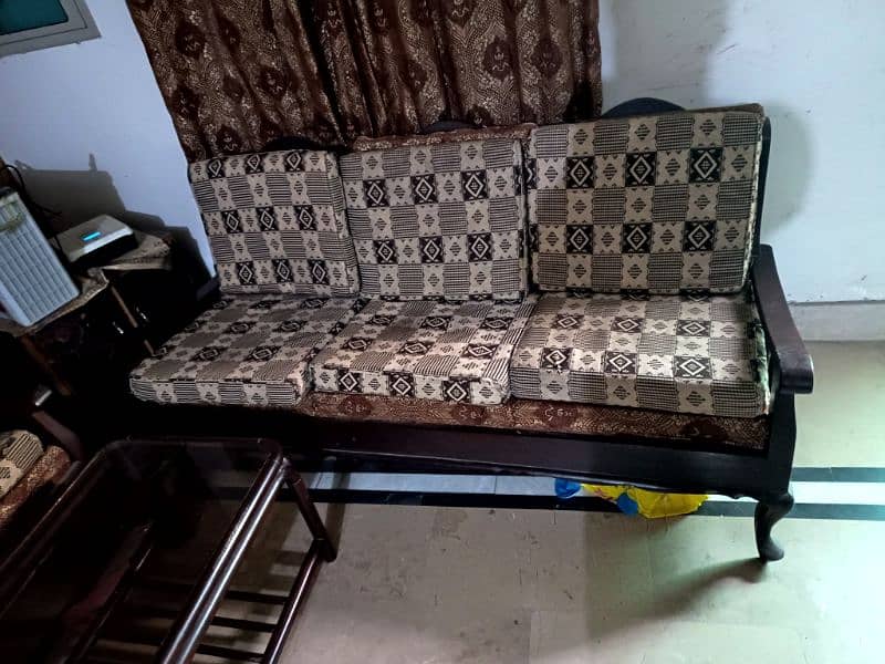 6 seater sofa set in excellent condition 2