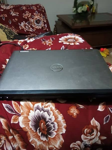 Dell laptop core  i5 4gb ram 320 hard window honi ha exchange possible 3