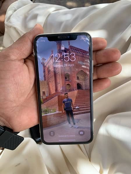 iPhone X pta Approved 64 Gb 4