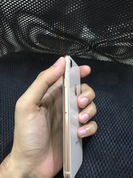iPhone 8 64GB BRAND NEW WITH BOX 6