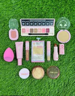 Pink Flash 10 Items Makeup Deals
