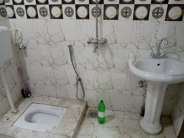 3 BED HOUSE FOR SALE IN JOHAR TOWN 8