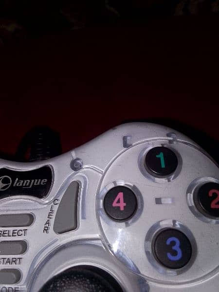 Gaming pad controller good condition USB led PC and mobile used 4