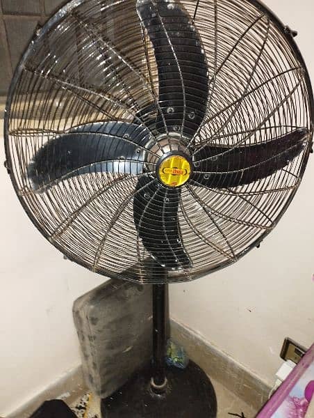super Asia table fan 1 year used 1