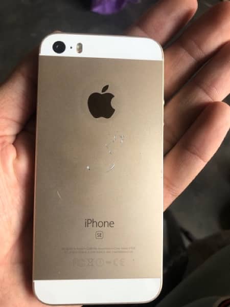 iphone se2018 rose gold color factory lock 16 GB total All genuine 7