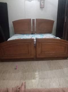 pure wood bed+matress 0
