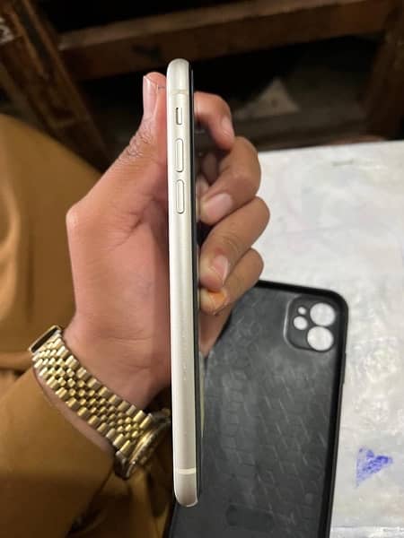 Iphone 11 Factory Unlock With Box 5