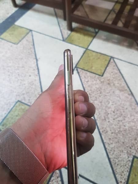 iPhone Xs Max 256 GB Dual PTA Approved 7