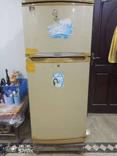 refrigerator medium size 0