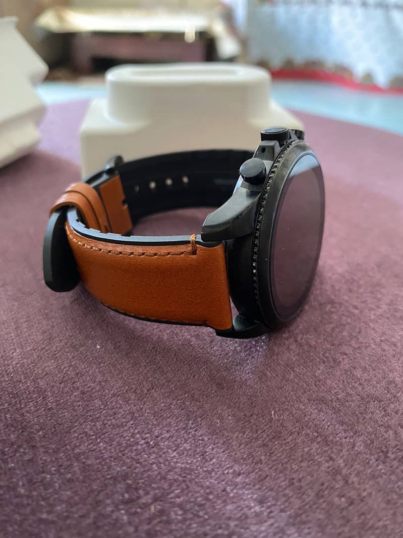 Fossil Gen 6 44mm Smartwatch - Brown Leather 1