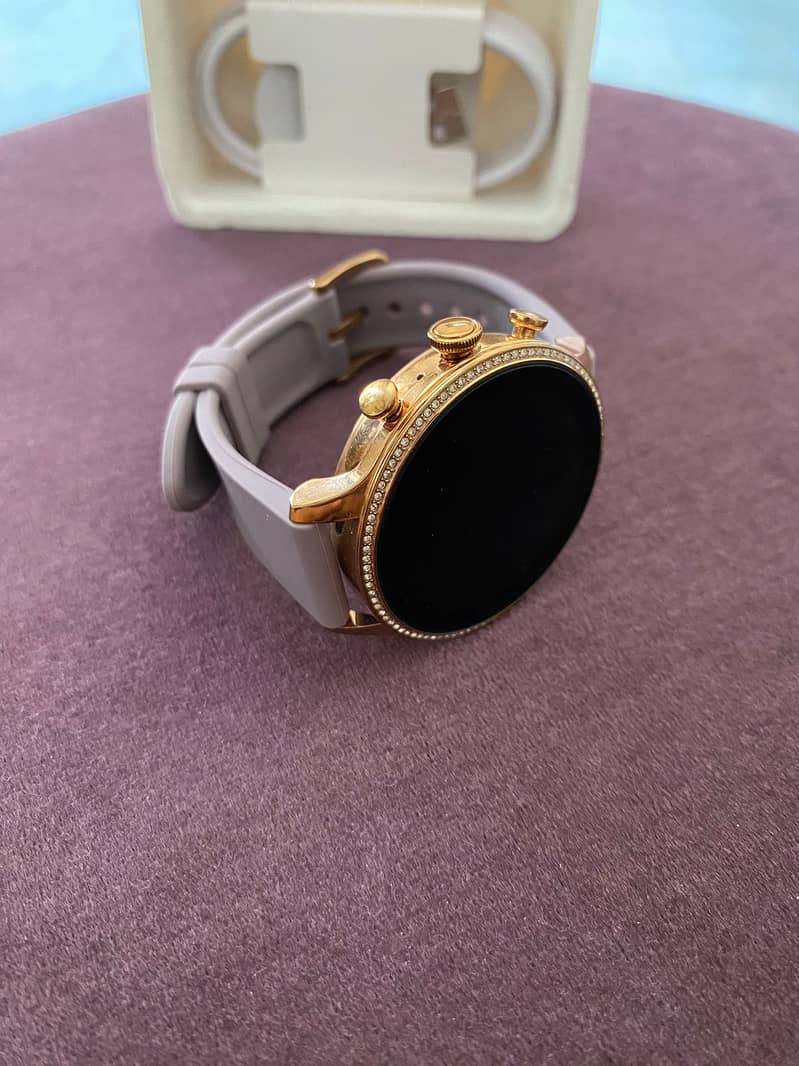 Fossil Gen 6 44mm Smartwatch  - Purple Silicone (Women's Watch) 8