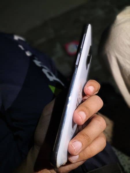Redmi Note 9s 4