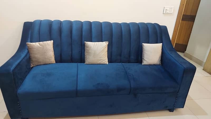 5 seater sofa set with centre and side table 3