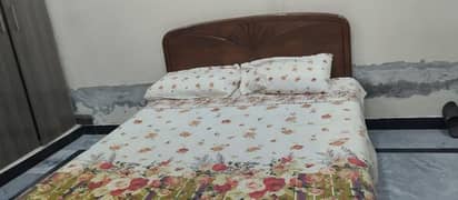 Double bed (Queen size)