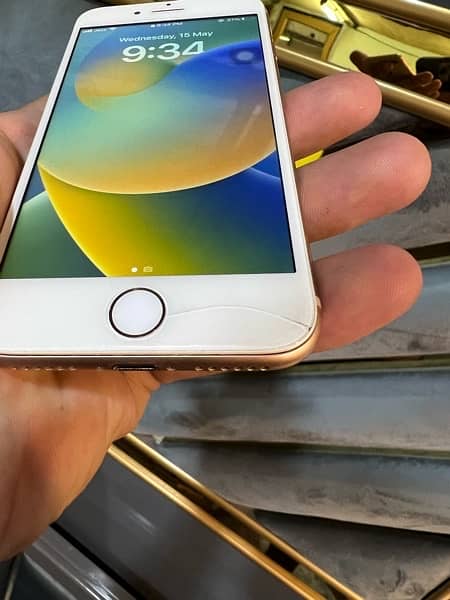 Iphone 8 Pta approved 64GB Golden colour Exchange possibe 1