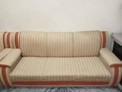 5 seater sofa set in good condition urgent sale