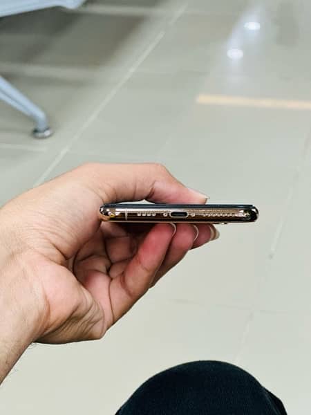 Iphone Xs max pta approved 2