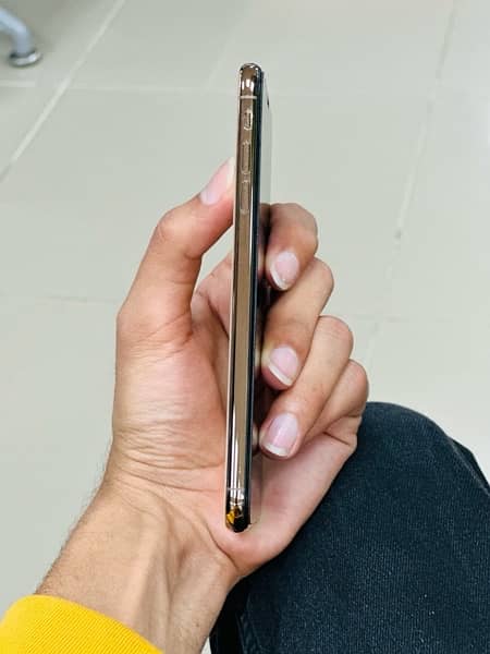 Iphone Xs max pta approved 3