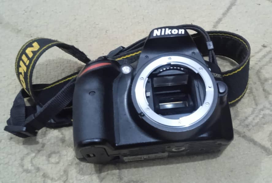 Nikon D3200 AF-S DX NIKKOR VR-II 8