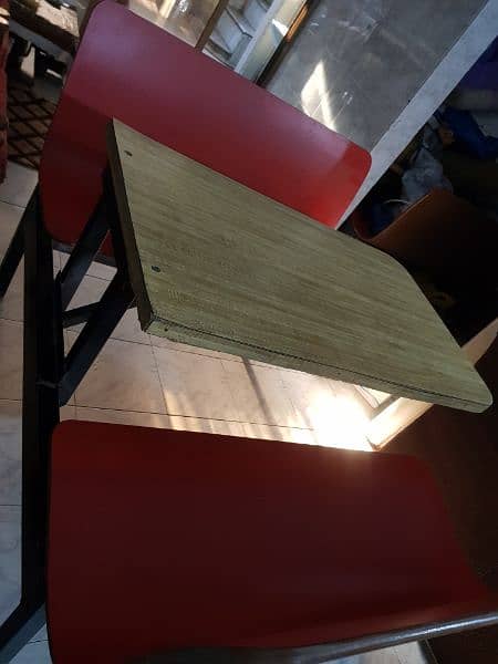 imported table n chair best for fastfood and study table. 2