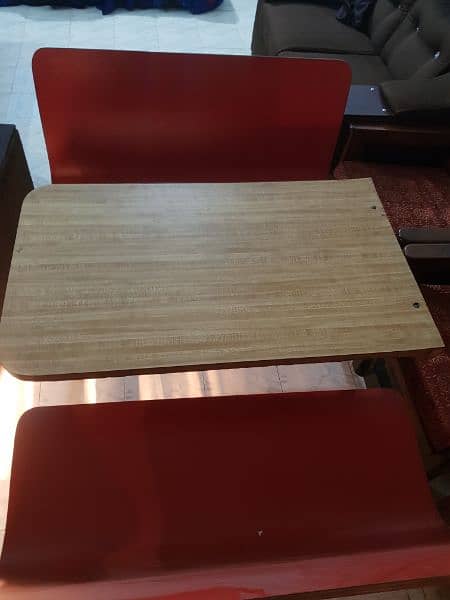 imported table n chair best for fastfood and study table. 7