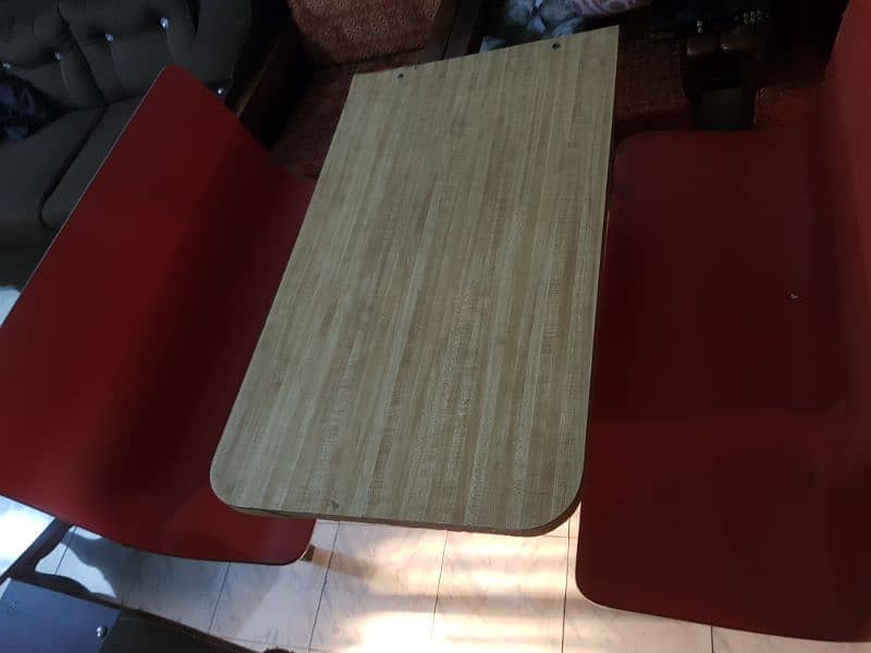 imported table n chair best for fastfood and study table. 8