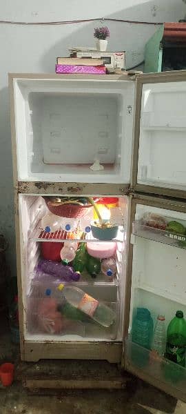 ok condition Hy fridge ki 2