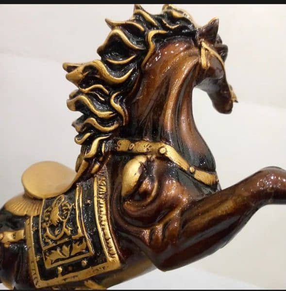 horse decorative statue for home and office decoration 1