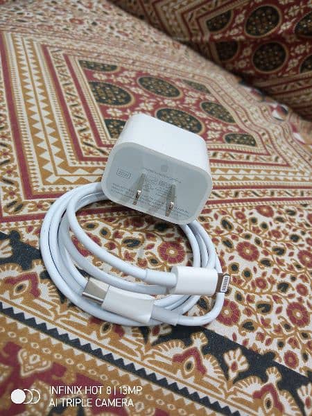 iPhone 14pro max Charger Cable 20watt new original with warranty 1