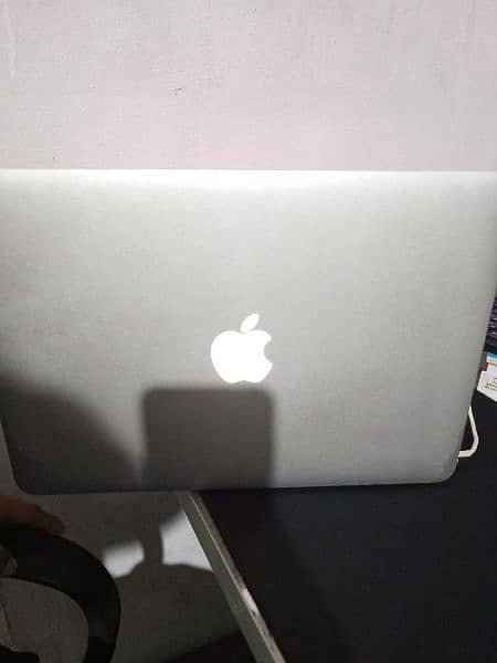MacBook pro i7 16 Ram 2014 Model 10/10 5