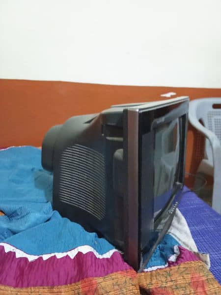 Sony tv sell only 2200 2