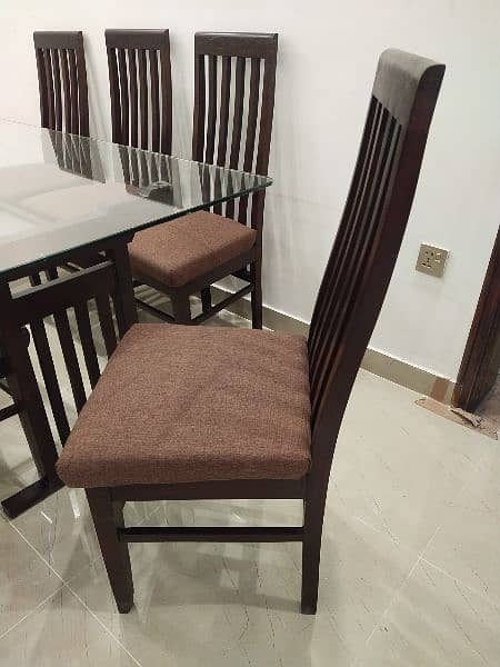 Dining table with 8 chairs 10/10 condition 4